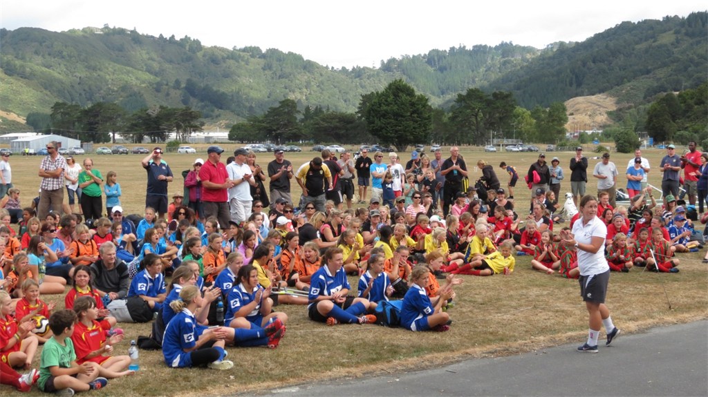 Read more about the article Girls Kick-It at Upper Hutt Football Tournament