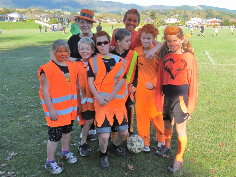 Orange-Day-group