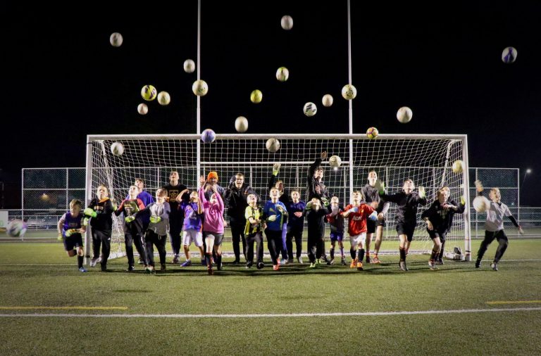 junior goalkeeper-training